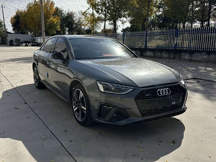 Фото 3 - Audi A4L