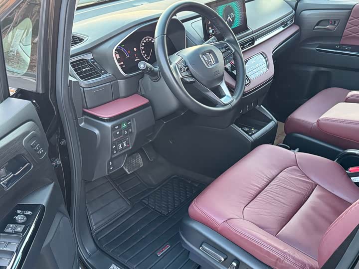 Фото 4 - Honda Elysion