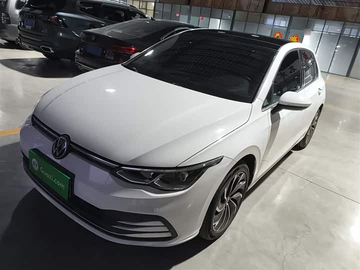 Фото 2 - Volkswagen Golf