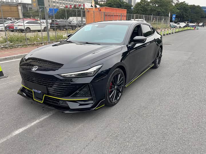 Фото 1 - Changan UNI-V