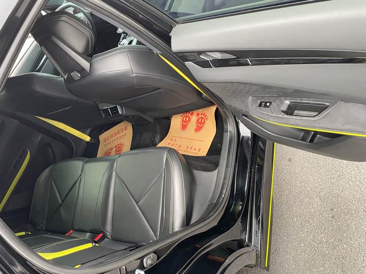 Фото 7 - Changan UNI-V