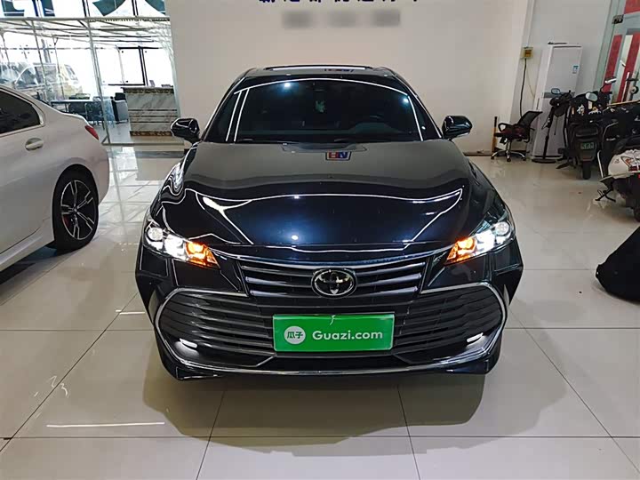 Фото 3 - Toyota Avalon