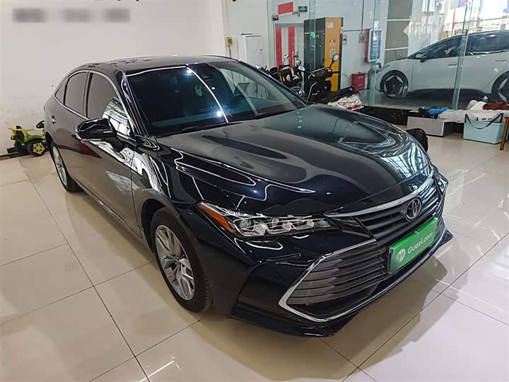Фото 4 - Toyota Avalon