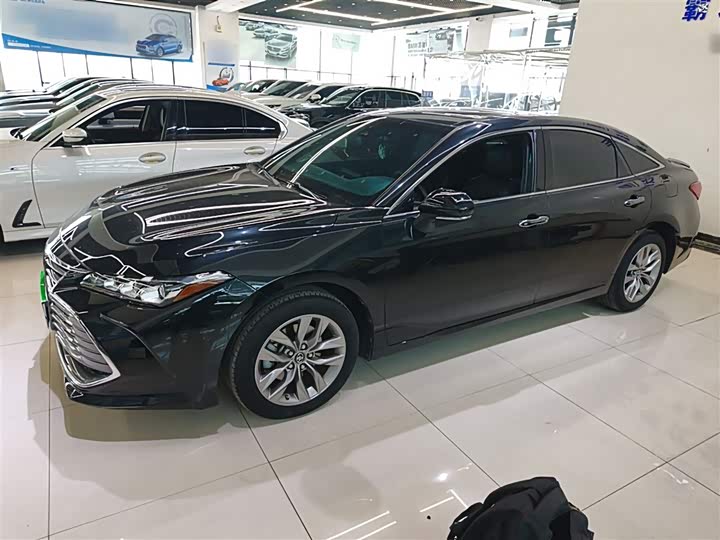 Фото 5 - Toyota Avalon