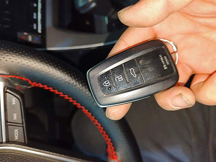 Фото 9 - Toyota Avalon