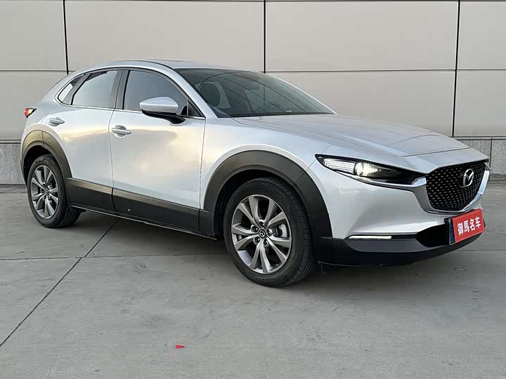 Фото 2 - Mazda CX-30