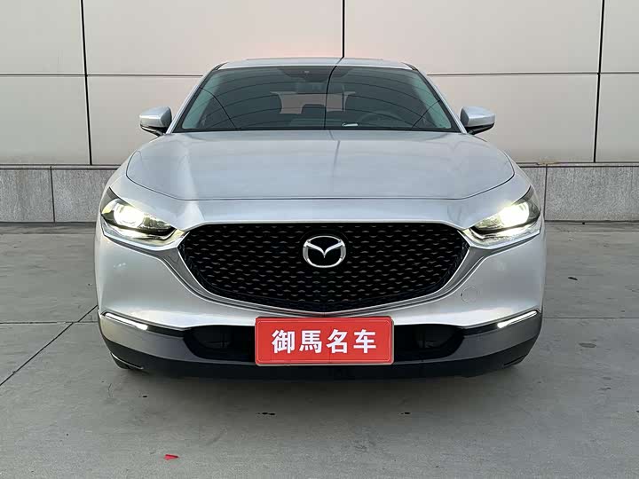 Фото 3 - Mazda CX-30