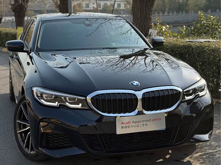 Фото 2 - BMW 3 Series