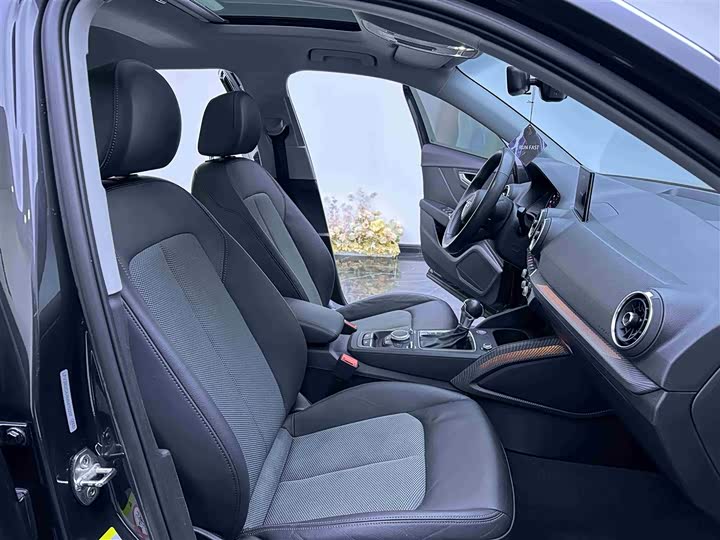 Фото 9 - Audi Q2L