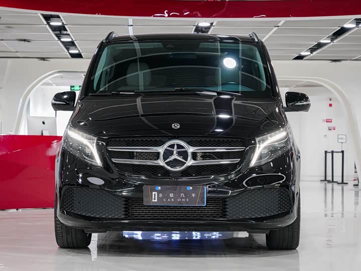Фото 2 - Mercedes-Benz V-Class