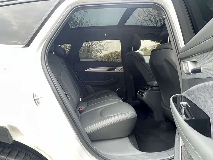 Фото 7 - BAIC Arcfox Alpha T