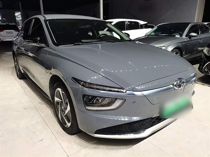 Фото 4 - Hyundai Mistra EV