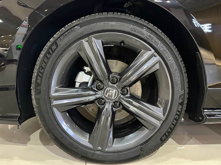 Фото 9 - Honda Inspire