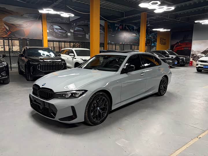 Photo 1 - BMW 3 Series