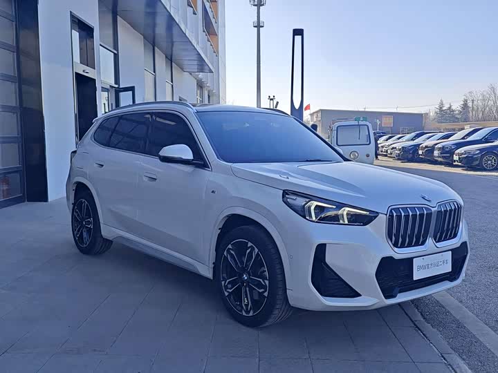 Фото 3 - BMW X1