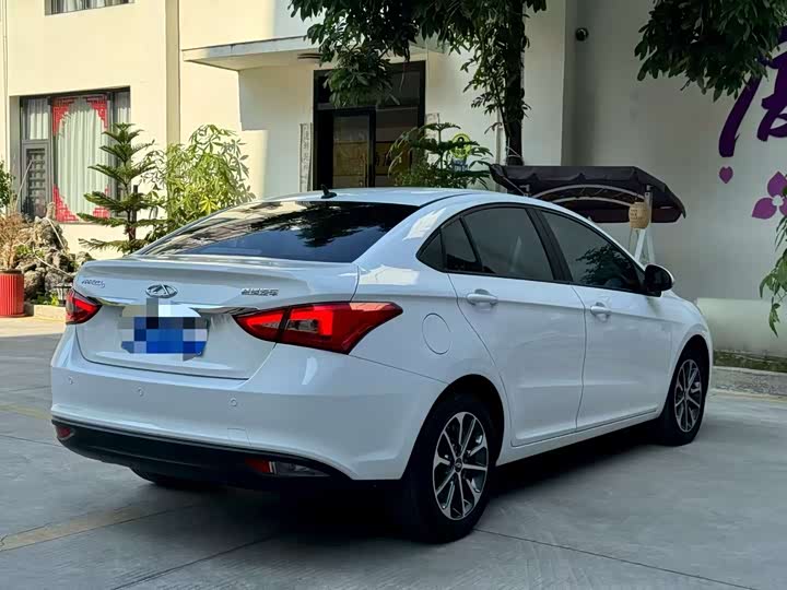 Фото 9 - Chery Arrizo 5