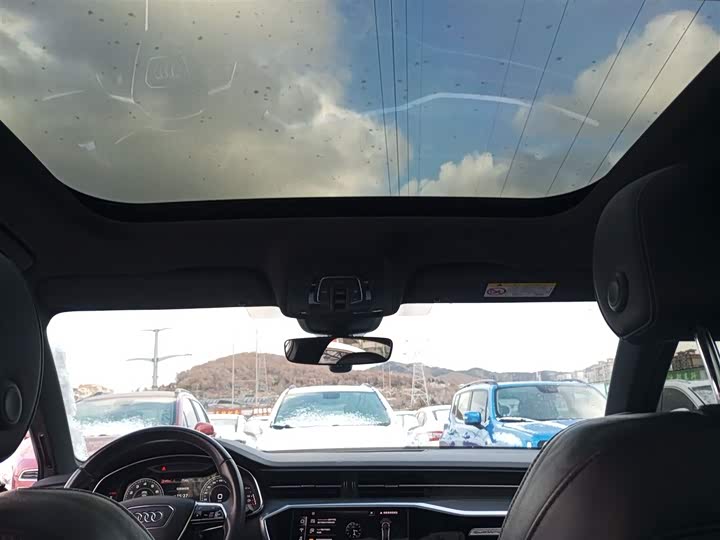 Фото 8 - Audi A6L