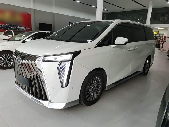 Фото 1 - GAC Trumpchi M8