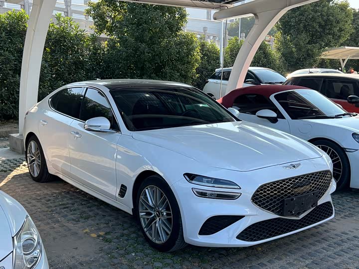 Фото 3 - Genesis G70