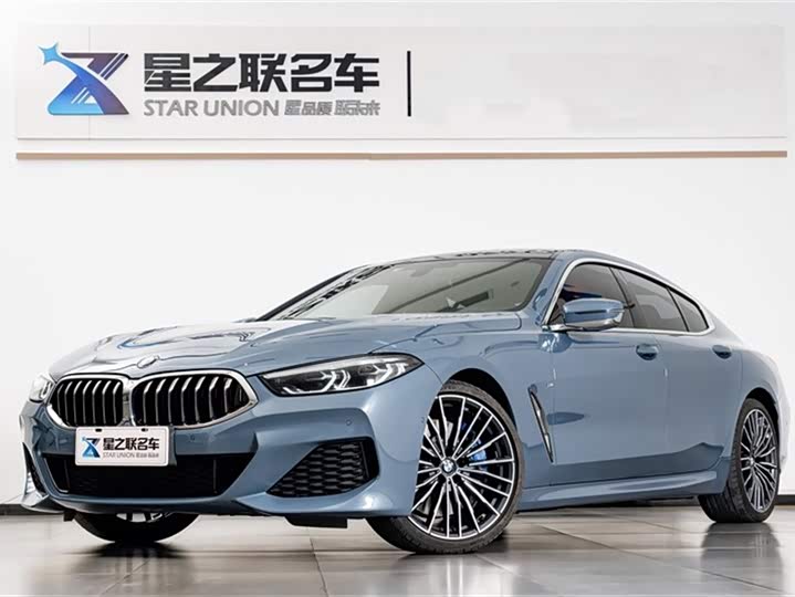 Фото 2 - BMW 8 Series