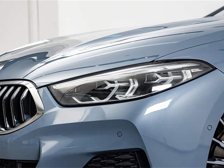 Фото 5 - BMW 8 Series