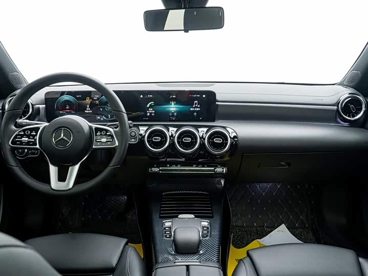 Фото 7 - Mercedes-Benz A-Class