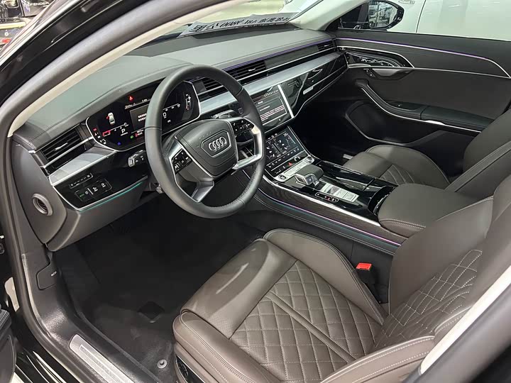 Фото 6 - Audi A8