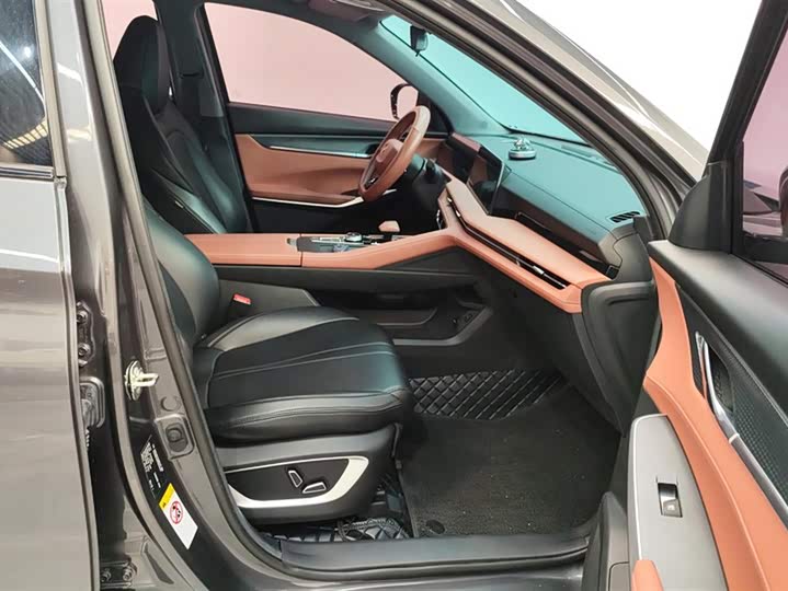 Фото 8 - Changan CS75 Plus