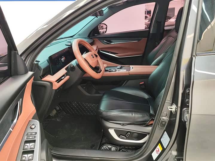 Фото 9 - Changan CS75 Plus