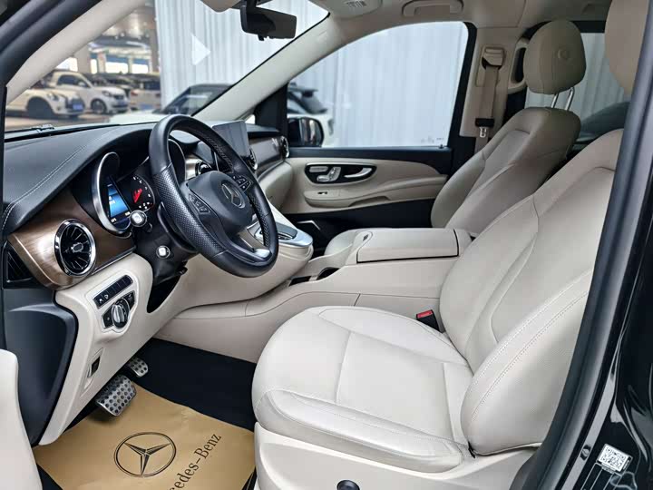 Фото 5 - Mercedes-Benz V-Class