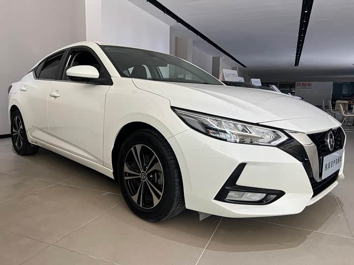 Фото 3 - Nissan Sylphy