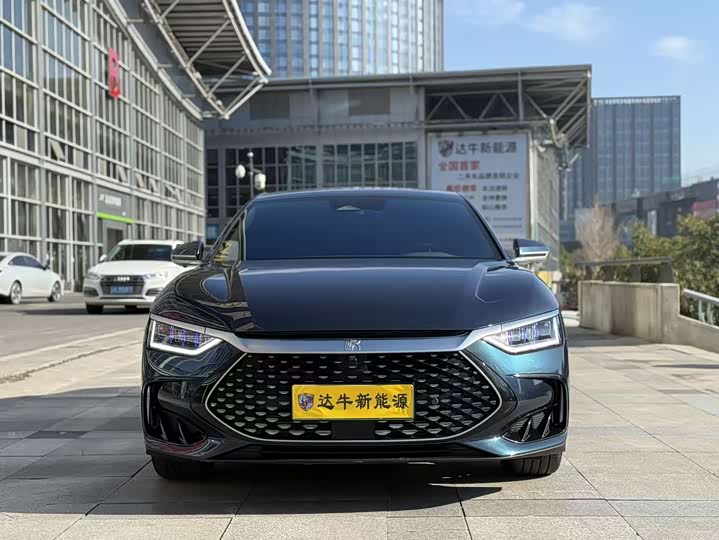 Фото 2 - BYD Han