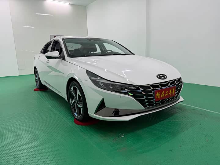 Фото 3 - Hyundai Elantra N line