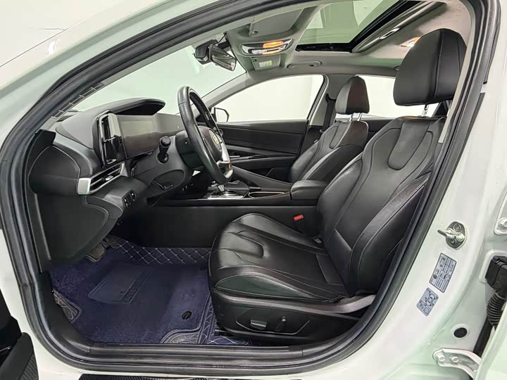 Фото 9 - Hyundai Elantra N line