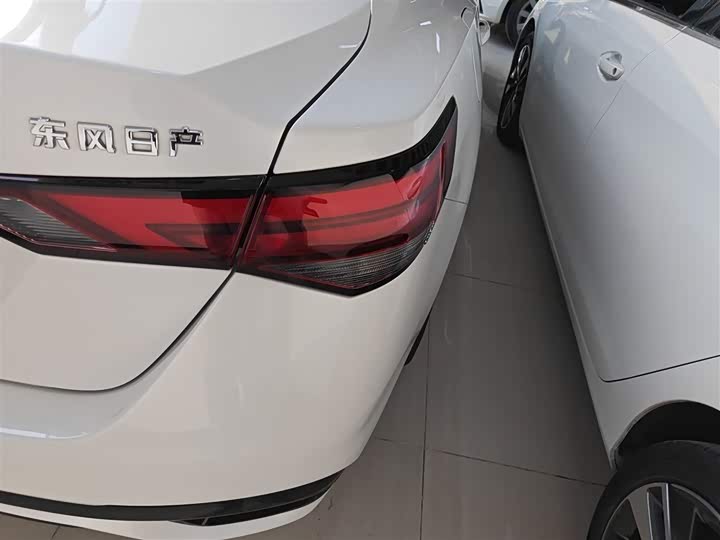 Фото 8 - Nissan Sylphy