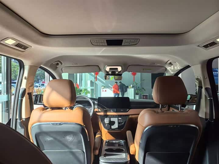 Фото 5 - Hongqi HQ9 Hybrid