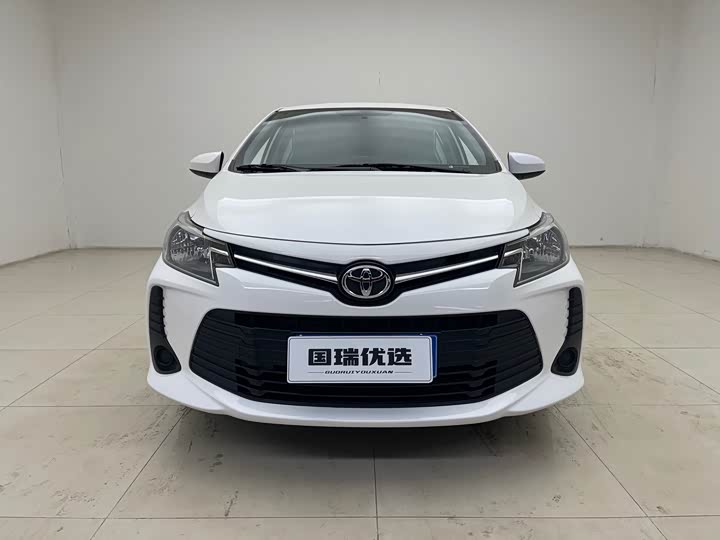 Фото 2 - Toyota Vios