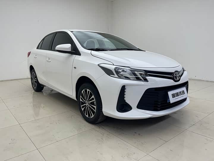 Фото 3 - Toyota Vios