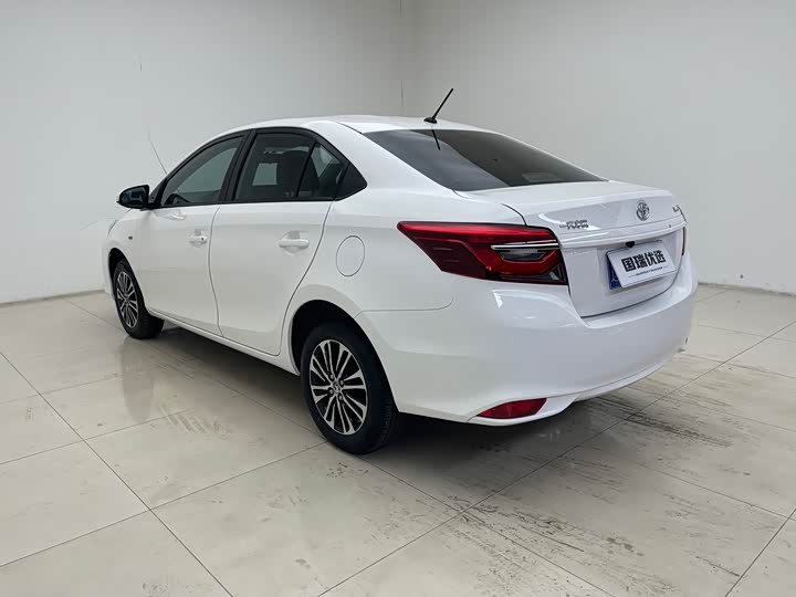 Фото 6 - Toyota Vios