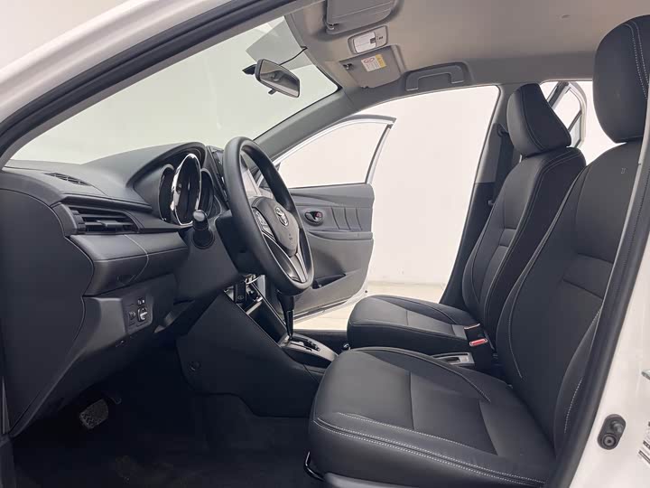 Фото 7 - Toyota Vios