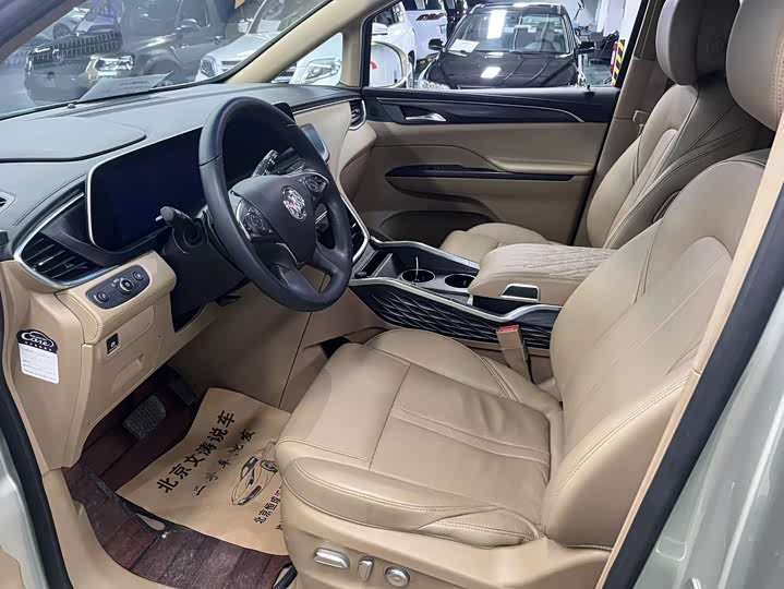 Фото 4 - Buick GL8 ES