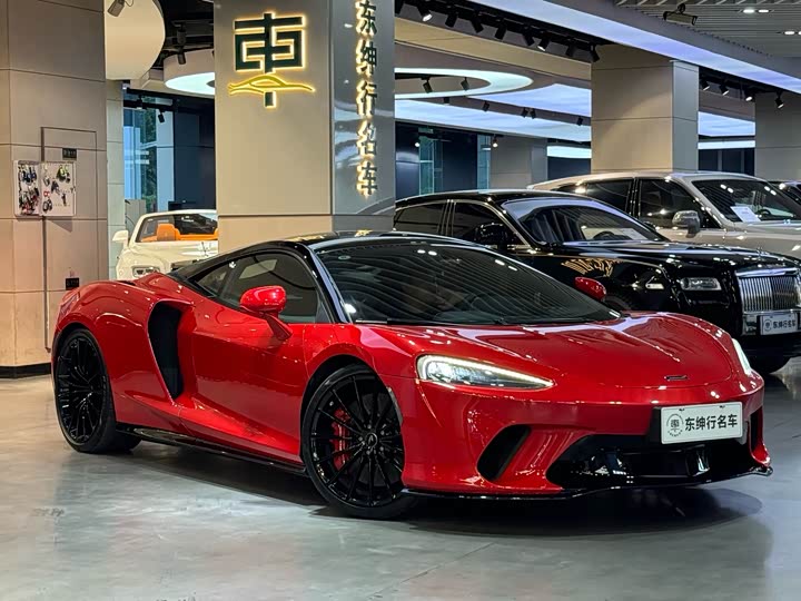 Фото 3 - McLaren GT