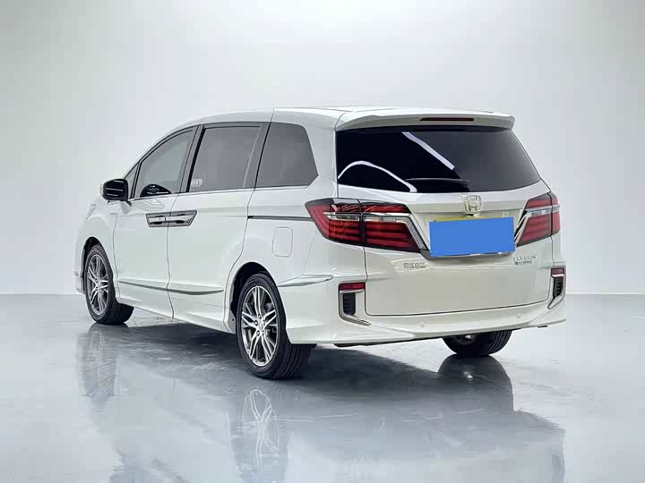 Фото 5 - Honda Elysion