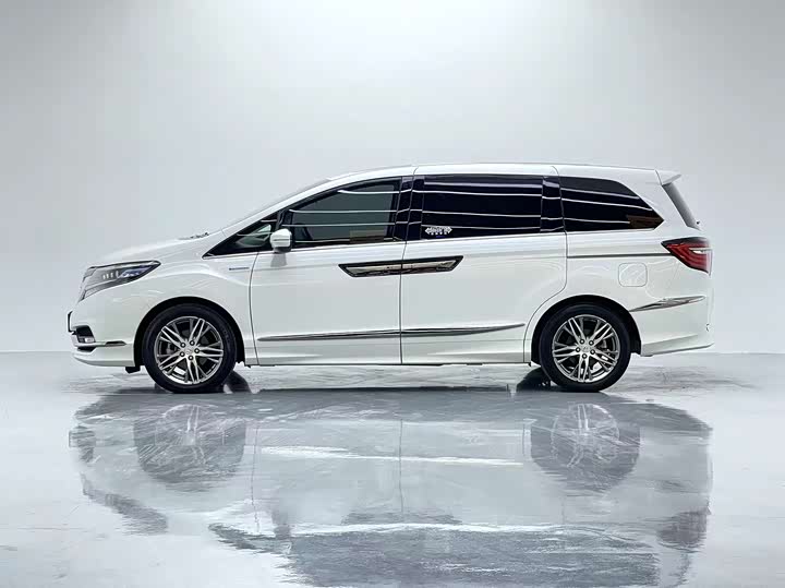 Фото 6 - Honda Elysion