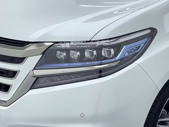 Фото 7 - Honda Elysion