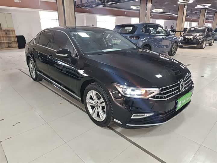 Фото 4 - Volkswagen Magotan