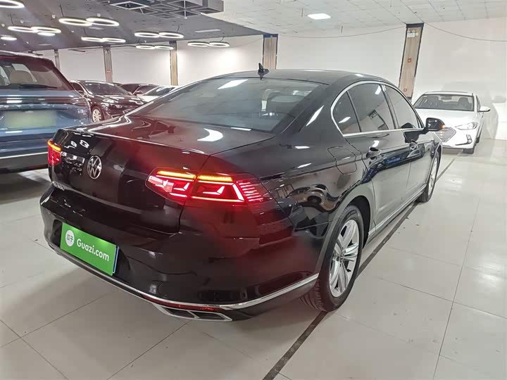 Фото 7 - Volkswagen Magotan