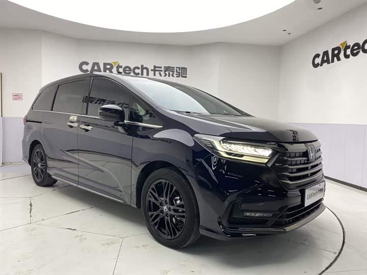 Фото 6 - Honda Odyssey