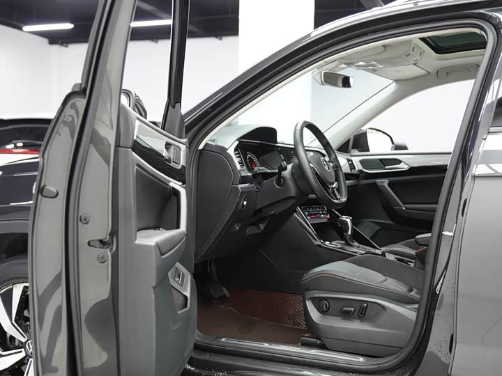 Фото 9 - Volkswagen Tayron