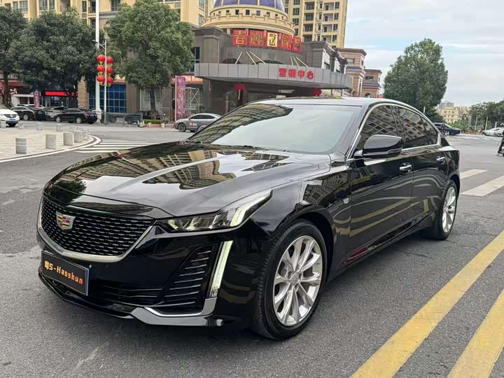 Фото 1 - Cadillac CT5